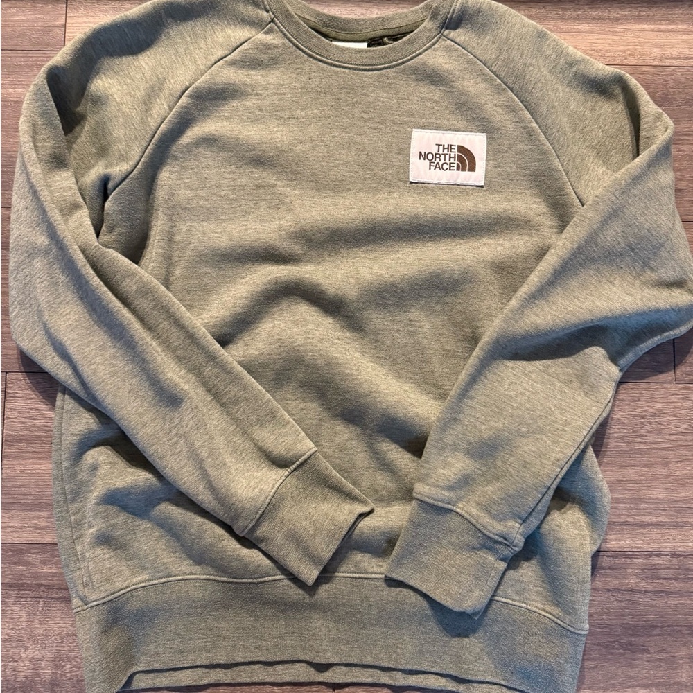 The North Face Women’s Crewneck Sweatshirt